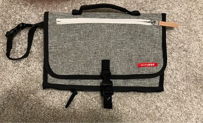 SkipHop baby bag(tote)hold essentials NEW