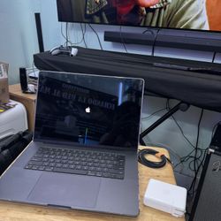 Apple 16-inch MacBook Pro with Apple M3 Max chip 36GB unified memory 1TB SSD
