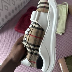 Burberry Shoes For Women 
