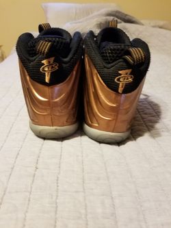 Boys basketball shoes 2.5