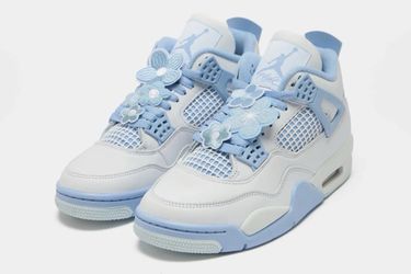 WMNS AIR JORDAN 4 “FORGET ME NOT” SIZE 8
