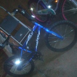 20 In Boys Bike Huffy / Missing One Pedal