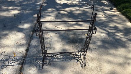 Wrought Iron Quilt Blanket Rack Stand