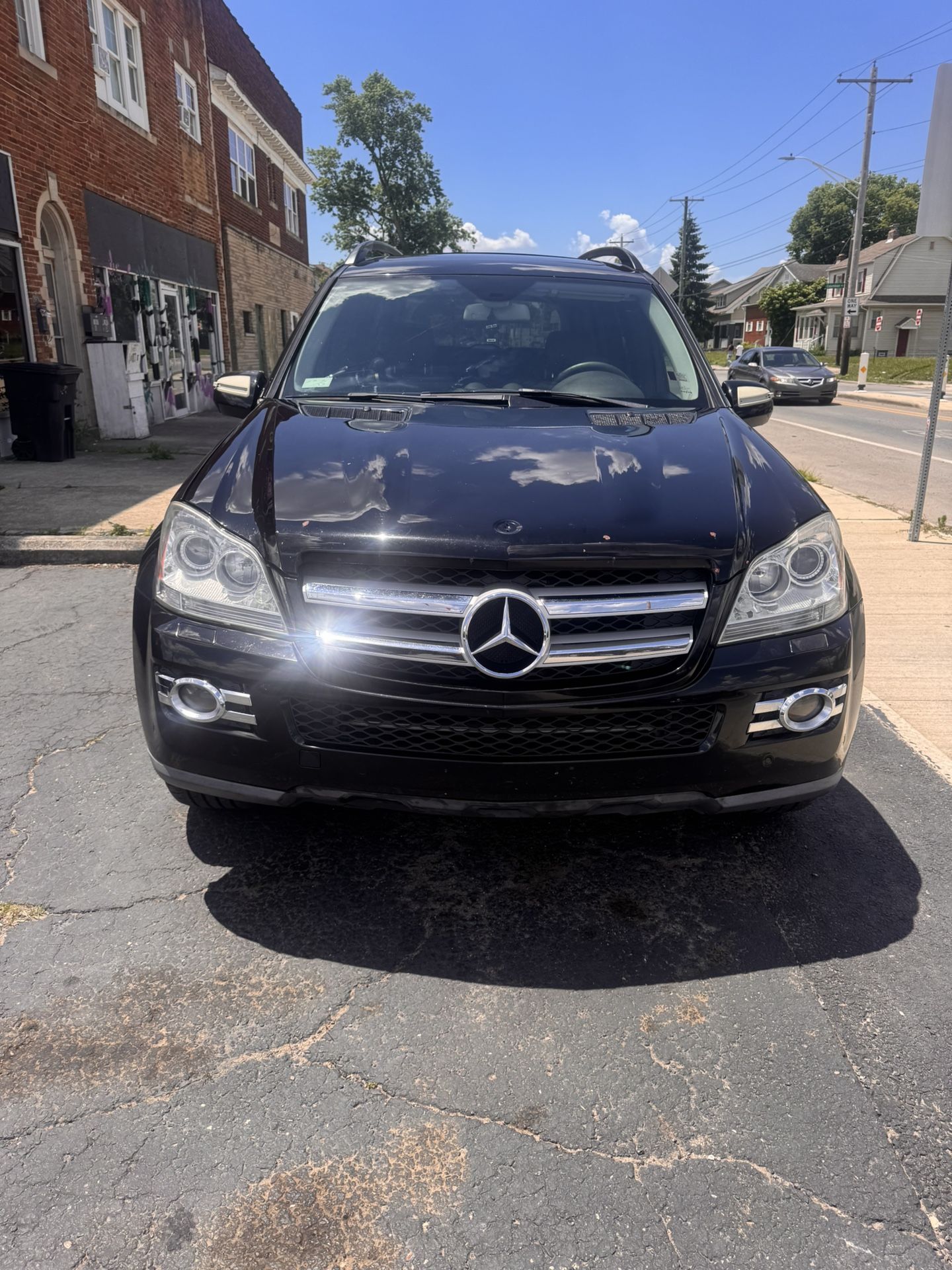 MERCEDES BENZ