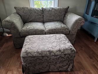 Loveseat & ottoman, brown, Hickory Hill brand