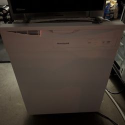 Frigidaire Dishwasher 