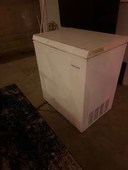 Black & Decker Chest Freezer / deep freezer