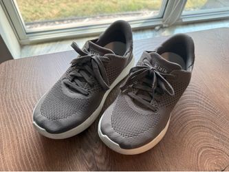 Kiziks Lima - Women’s Size 8