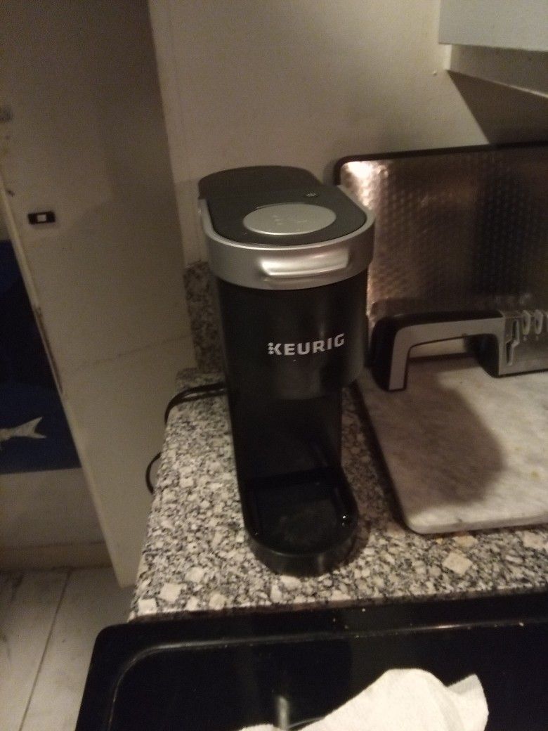 Keurig K-Slim Coffee Maker
