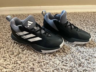 Adidas Boys Basketball Shoes - CROSS 'EM UP SELECT SHOES Size 5