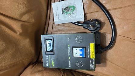Smart EV Charging Integration: Sekelo Automatic Power Switch for Dryer & EV, NEMA 10-30, Fast Charging, Real-time Display