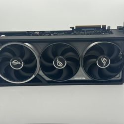 ASUS ROG Astral RTX 5090 32GB GDDR7 GeForce RTX 5090 Graphics Card | ASUS GPU