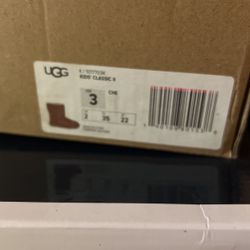 Kids Uggs Size 3y