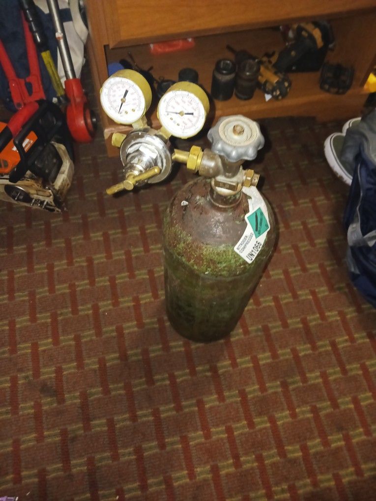 Nitrogen Tank