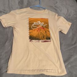 Nike tee