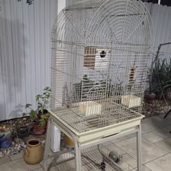 Jaula Gris Para Aves En Buenas Condiciones 