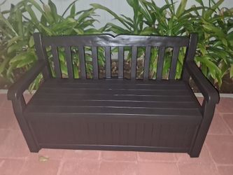 Mother's day special Keter 70 gallon storage bench