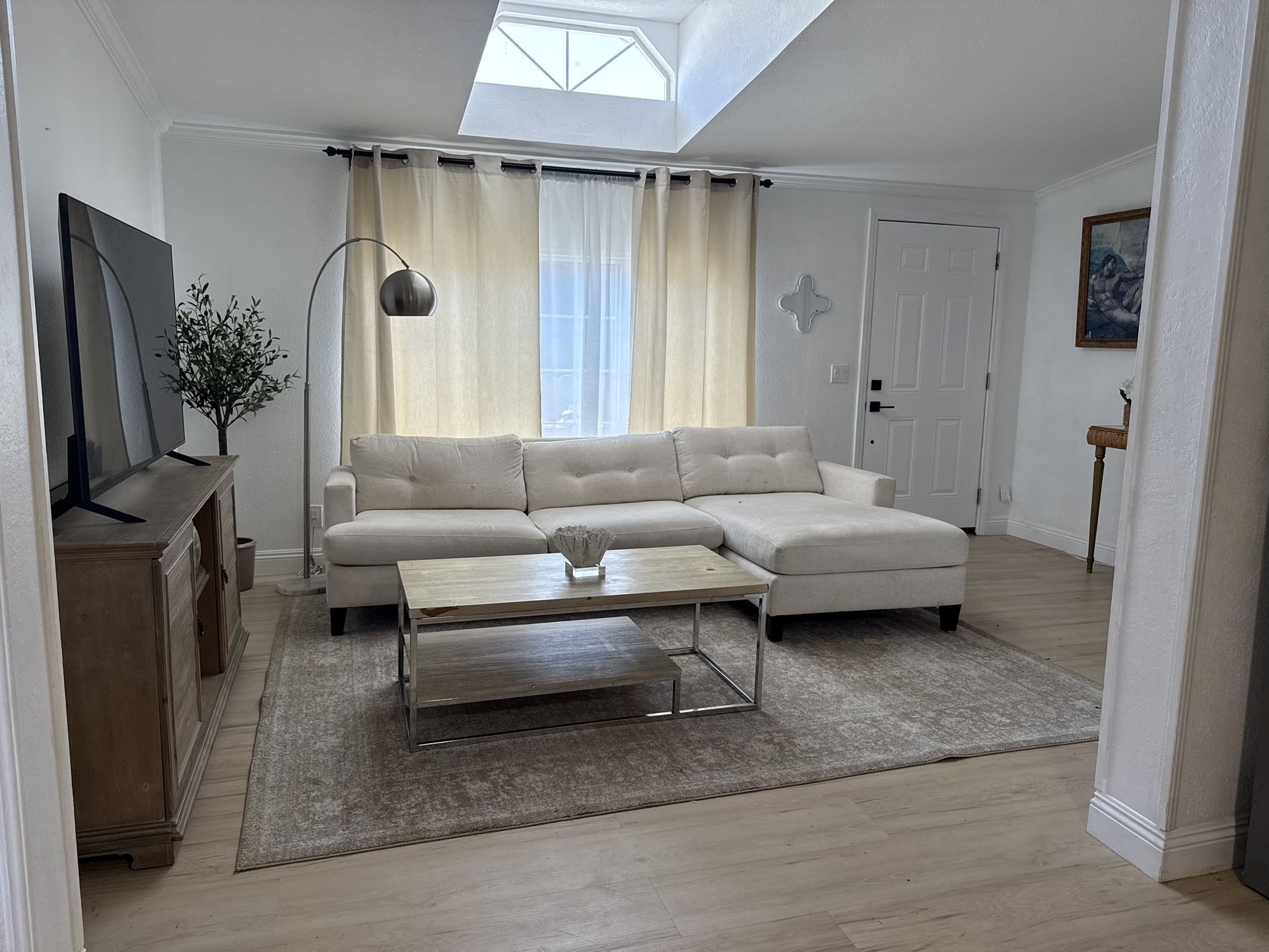 Sectional Couch FREE DELIVER