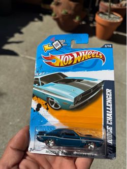 Hot wheels 71 Dodge Challenger (Super treasure Hunt)