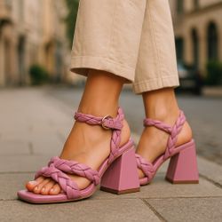 Lavender Square Heels 