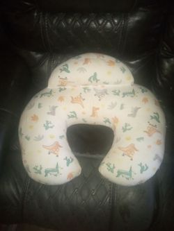 Breast feeding pillow