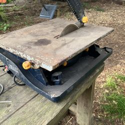 Wet 6 Inch Tile Cutter.
