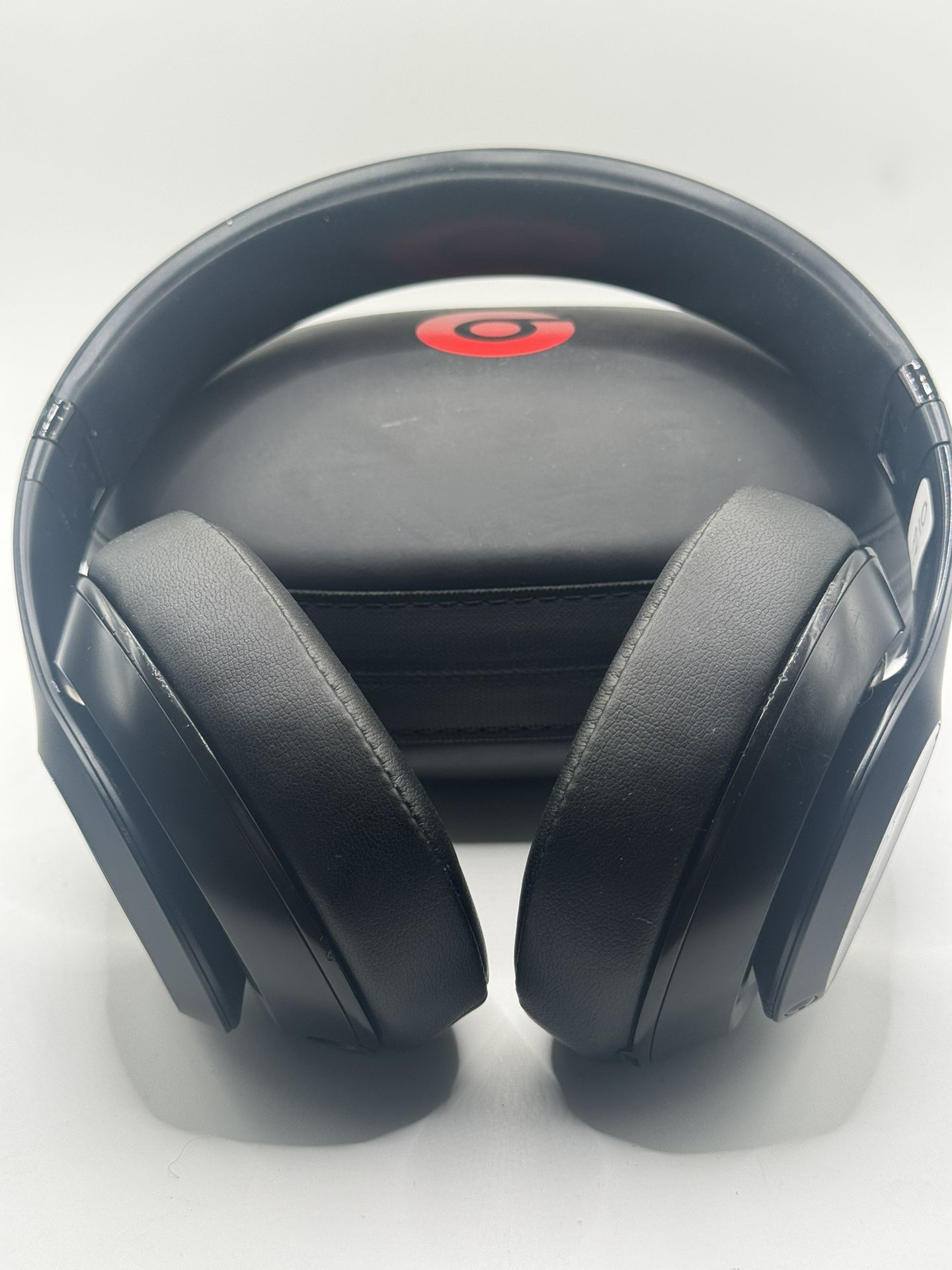 (Authentic) Matte Black Beats Studio 3 Bluetooth Wireless Headphones with noise Canceling #2210