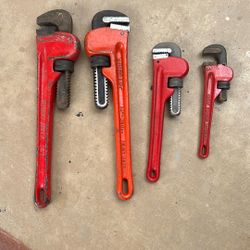 Lot of  4 ridgid pipe wrenches 14" x2 & 10" x1 8”x1 