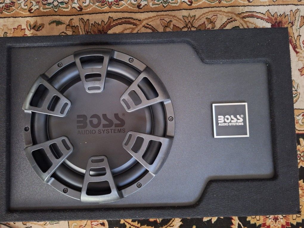 12' Inch Boss Audio System Speaker - Powered Car Subwoofer Box Brand New