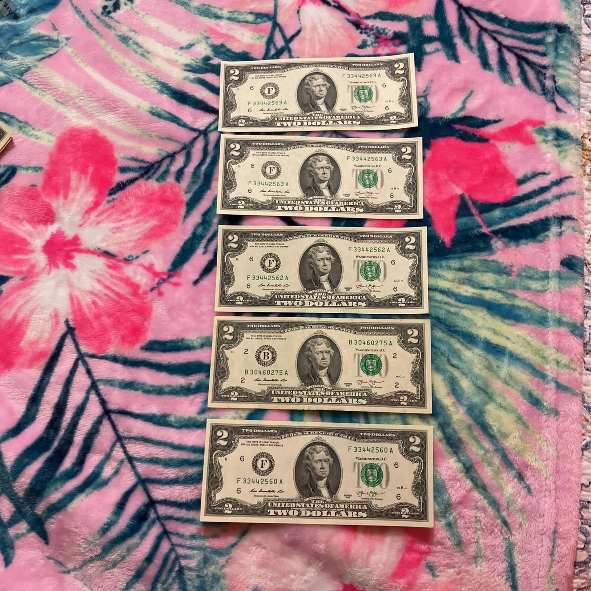 2013 Excellent Condition Fancy Serial 2 Dollar Bills 5 Notes Total, Collectible Good Luck Bills!