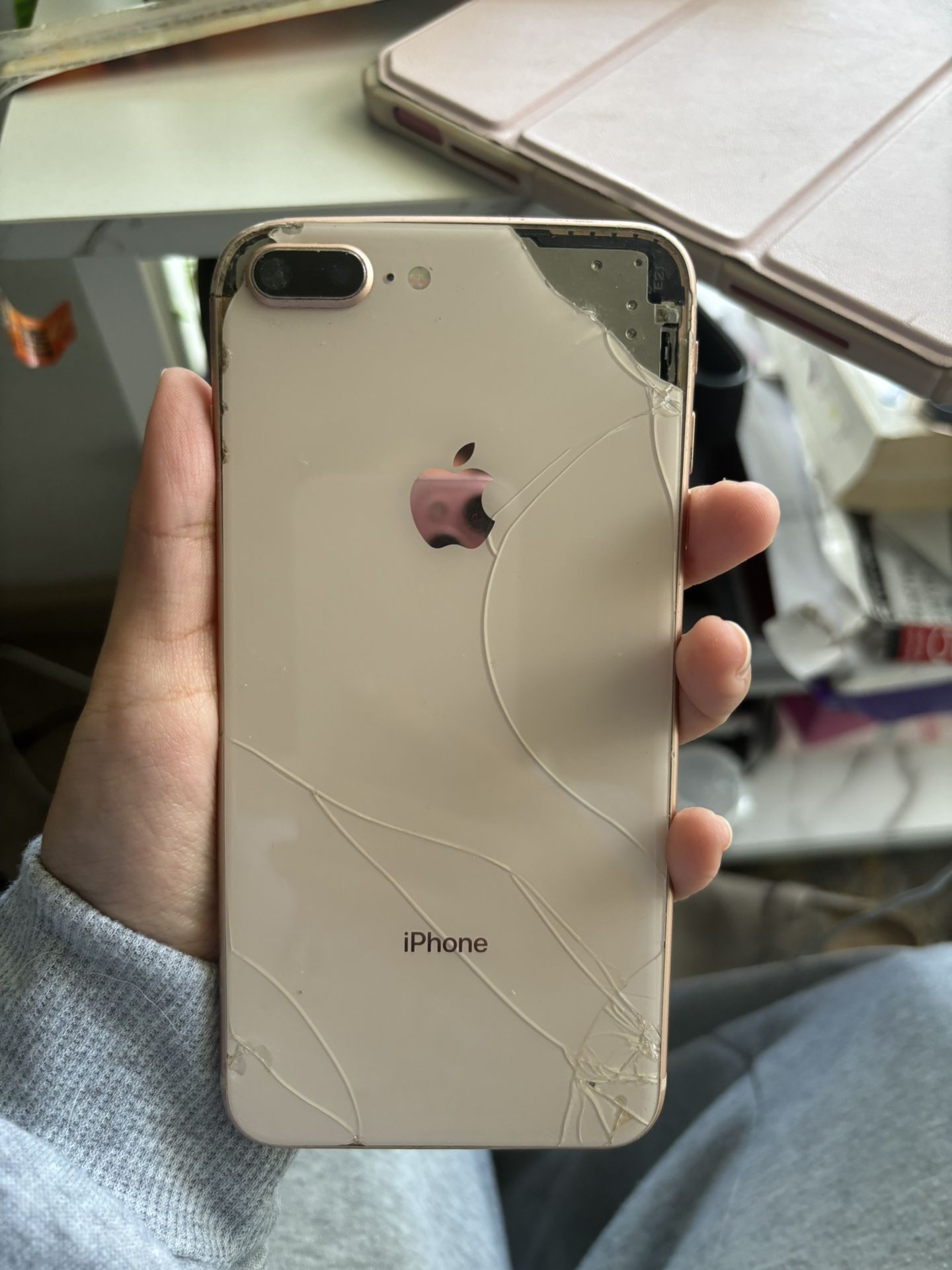 iPhone 8 Plus
