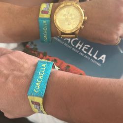 2 Coachella Sunday tickets. (Half day)