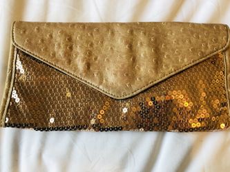 New With Tags sequin and faux crocodile skin tan 2b BEBE purse/Envelope clutch