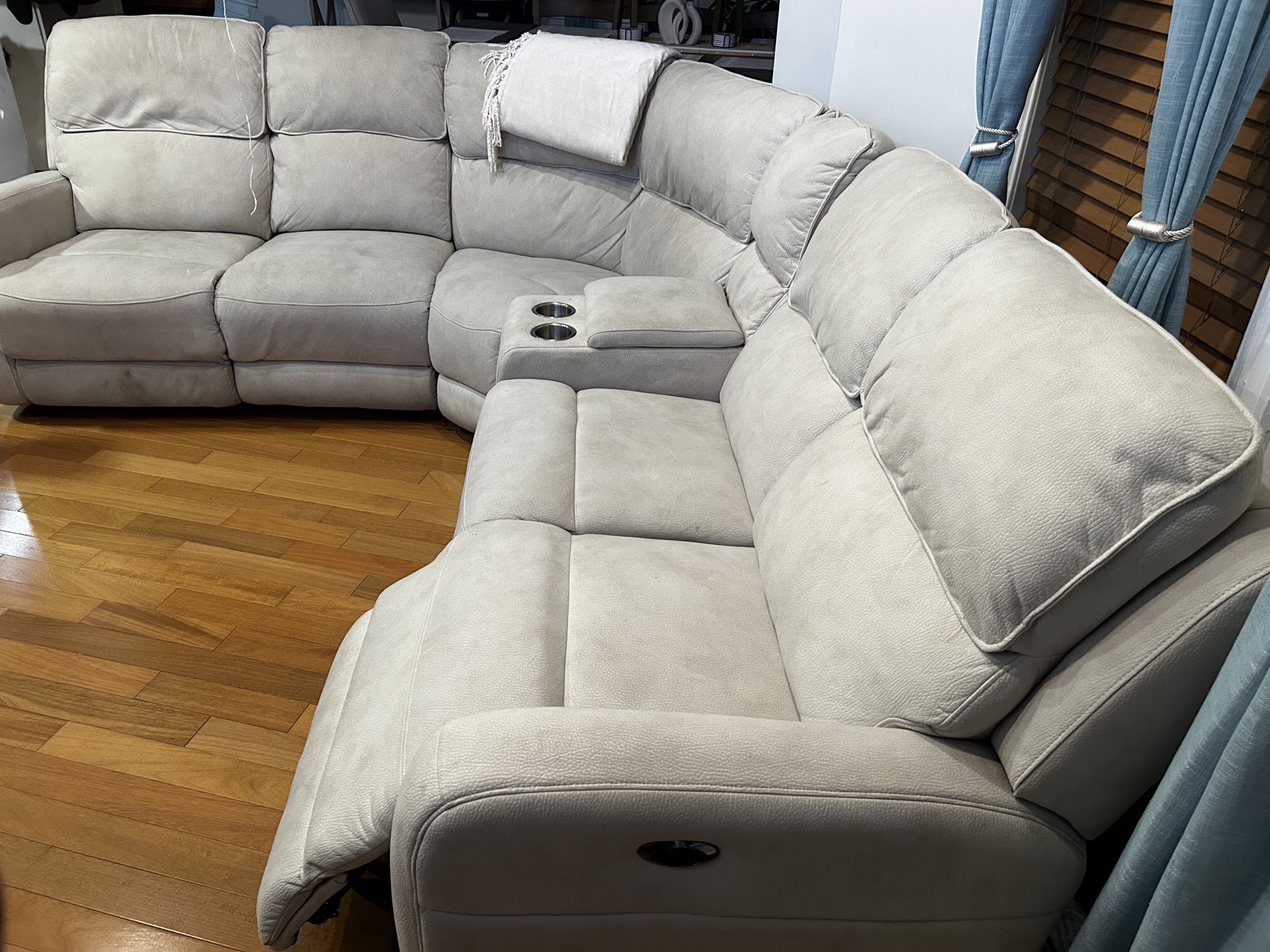 Premium Sectional Reclining Couch