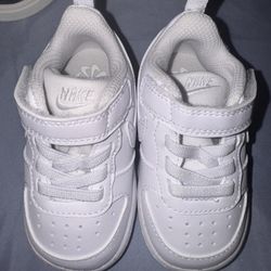 Baby shoes 
