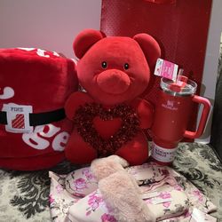 Valentine’s Day bundle  Brand new  $100