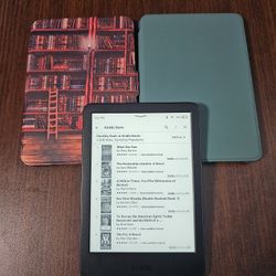 Kindle With 2 Cases