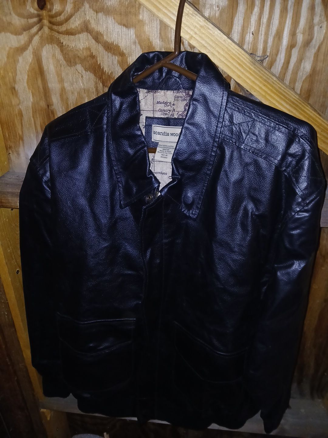 Scandia woods leather jacket
