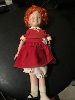 It’s porcelain little orphan Annie!