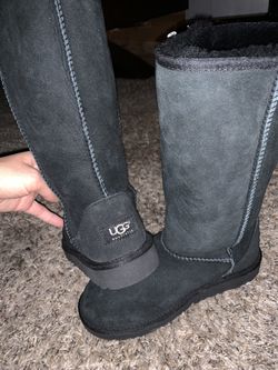 Black uggs