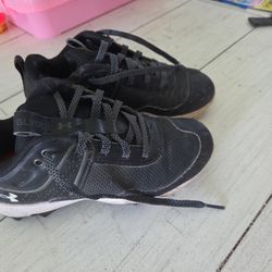 Size 1 Kids Cleets Underarmor