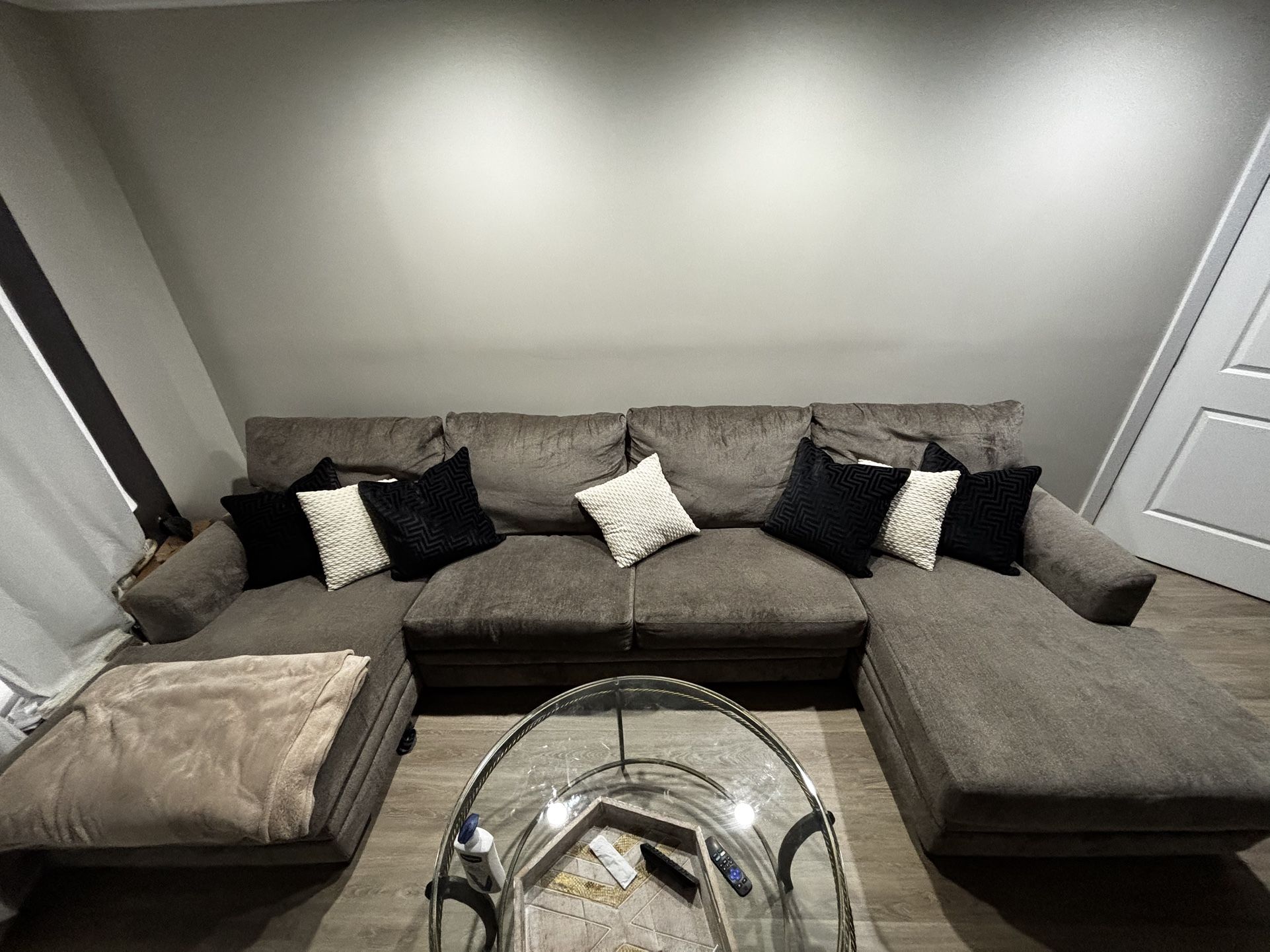147” Bobs Sectional Couch