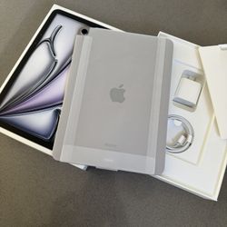 Open Box iPad Air Apple M2 Chip