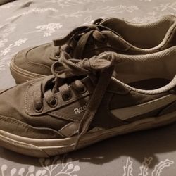 Reebok Tennis Shoes Beige Size 4 Boys