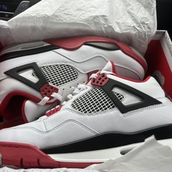 Jordan 4s