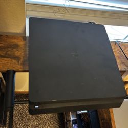 PlayStation 4 Slim