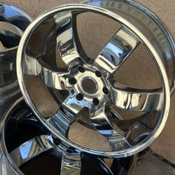 Pinnacle Chrome Rims 22”