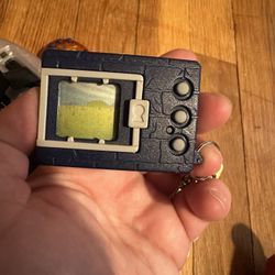 1997 BANDAI Tamagotchi Digimon Digital Virtual Pet Blue VTG