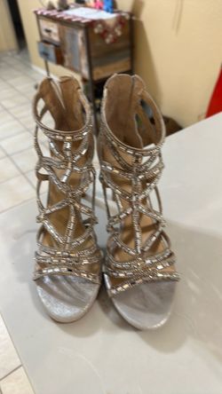 Antonio Melani   Size 71/2