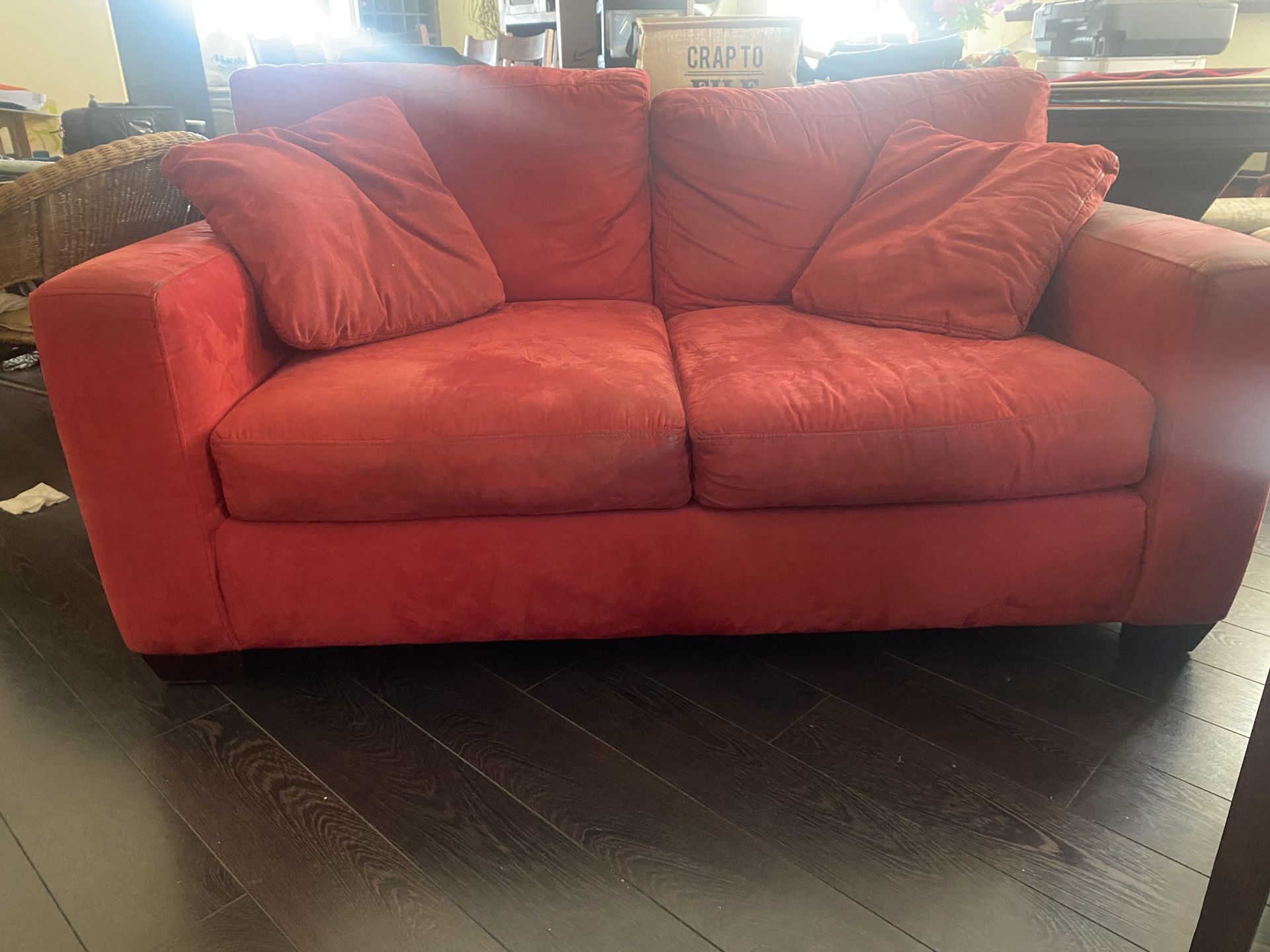 Loveseat Red